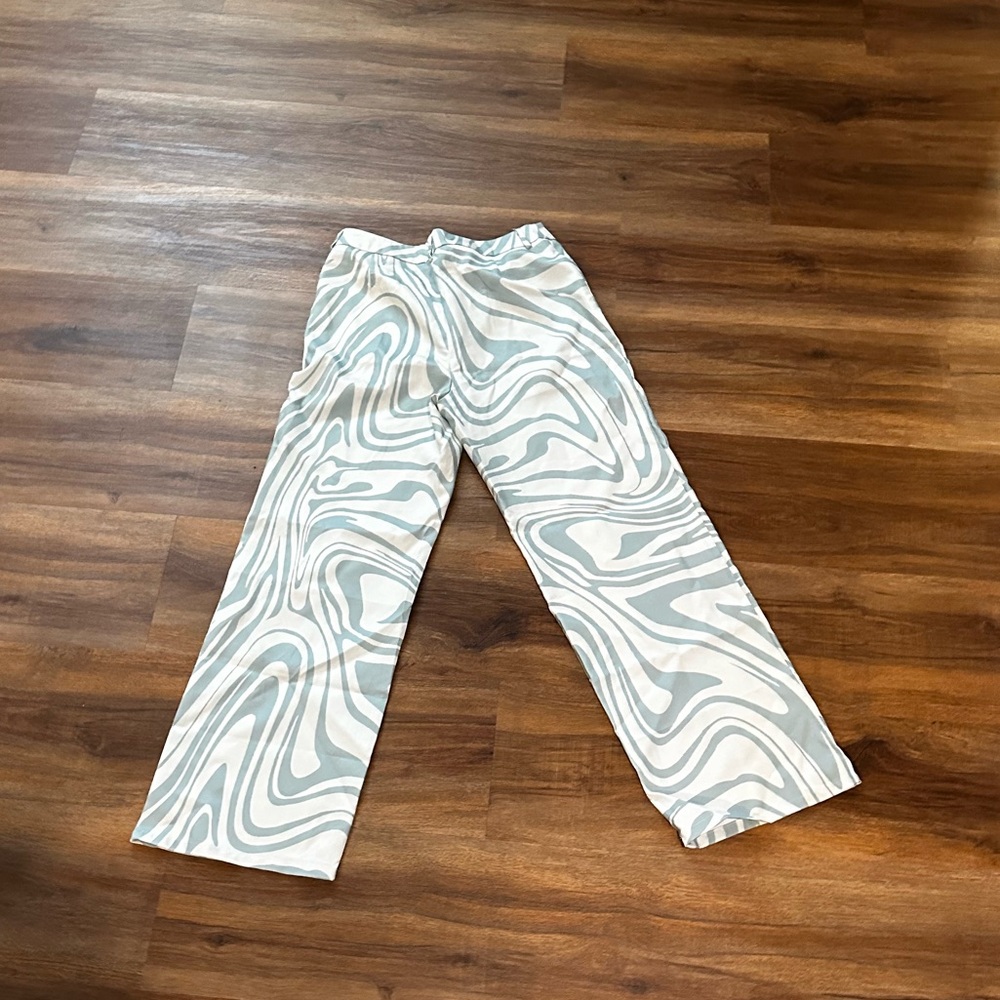 White and Light Blue/ Green Marble-Print Wide Leg Pants - Picture 4 of 4